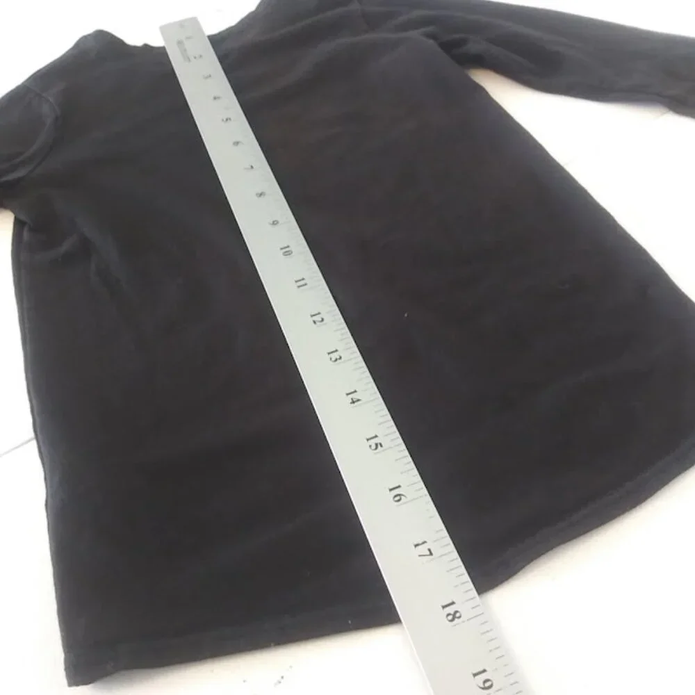 Garanimals girl's size 5T black top